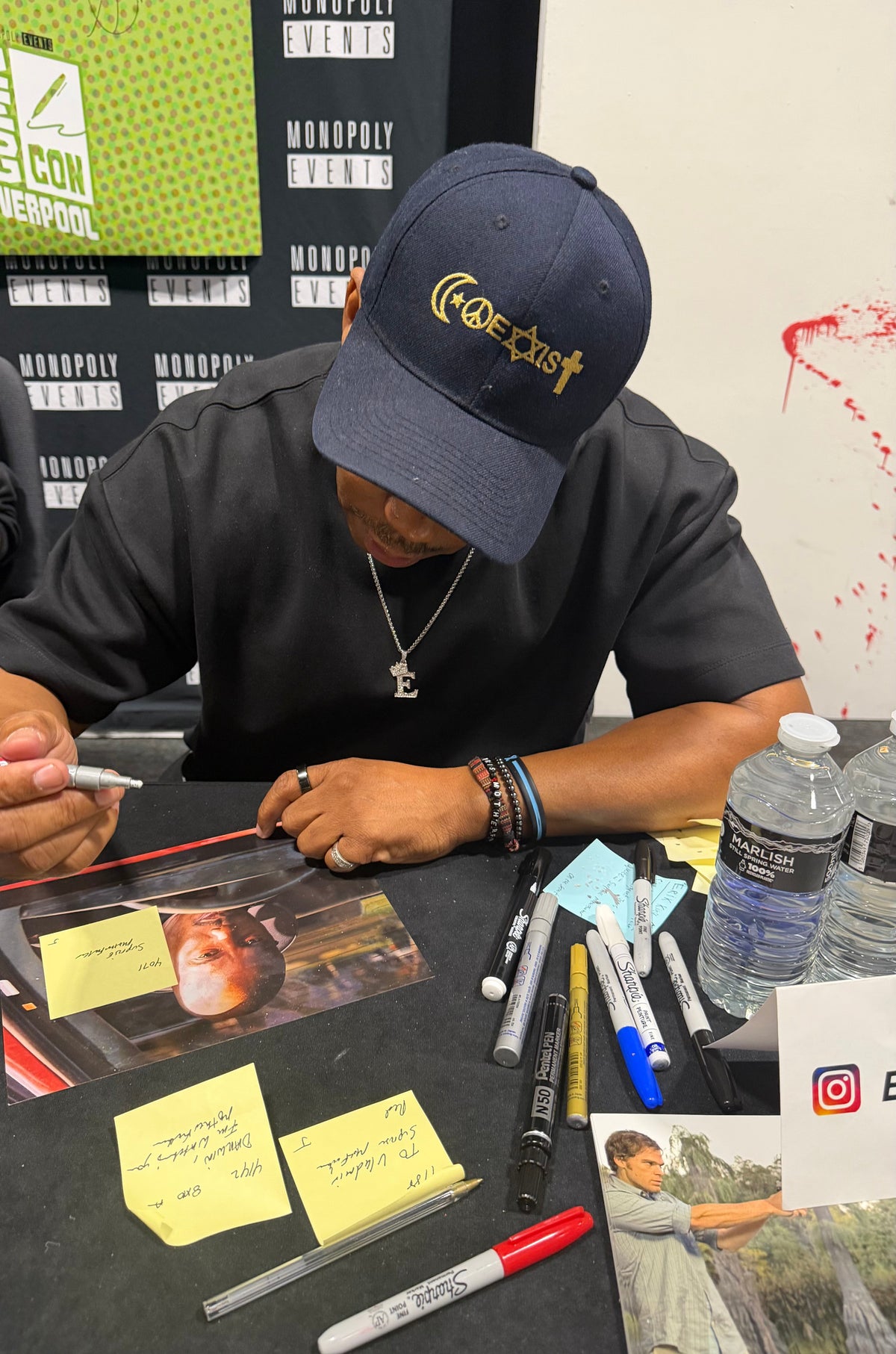 Erik King Autograph Signing Complete with StarSpot! | Sergeant James Doakes in Dexter