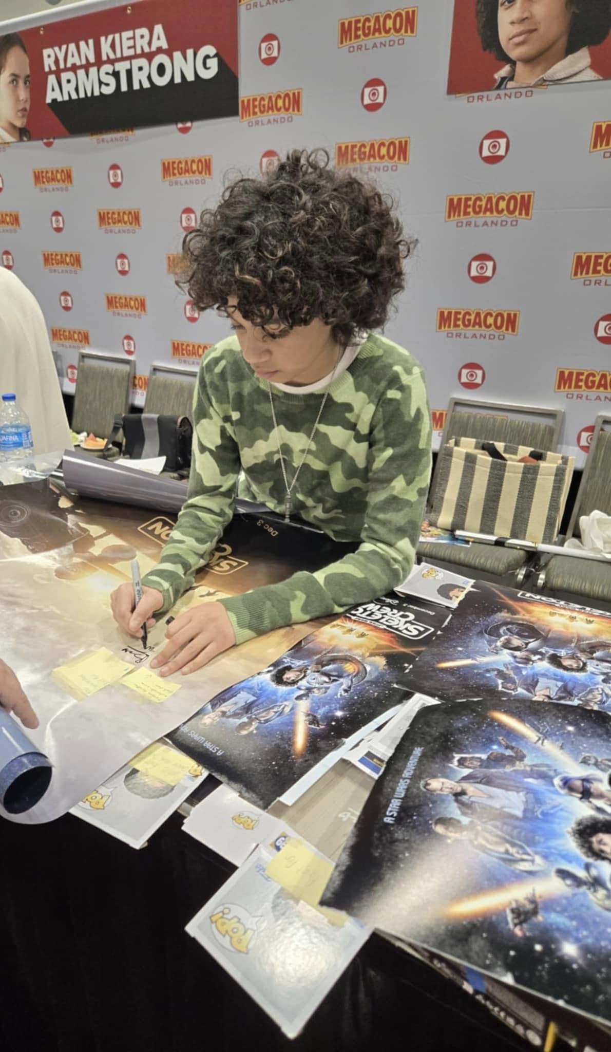 Ravi Cabot-Conyers Epic Autograph Signing with StarSpot! | Showcase