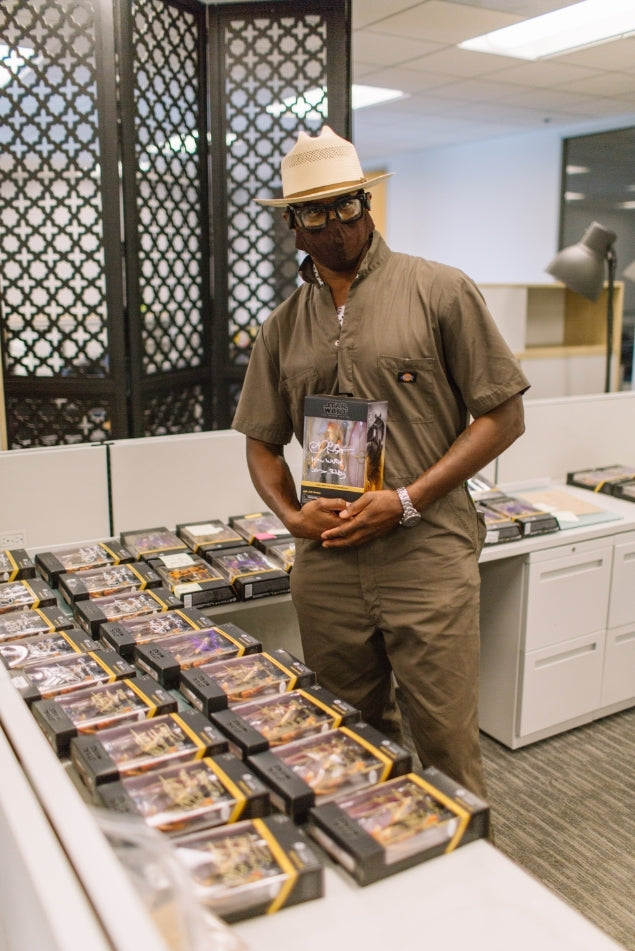 Ahmed Bests Epic Autograph Signing with StarSpot! | Showcase