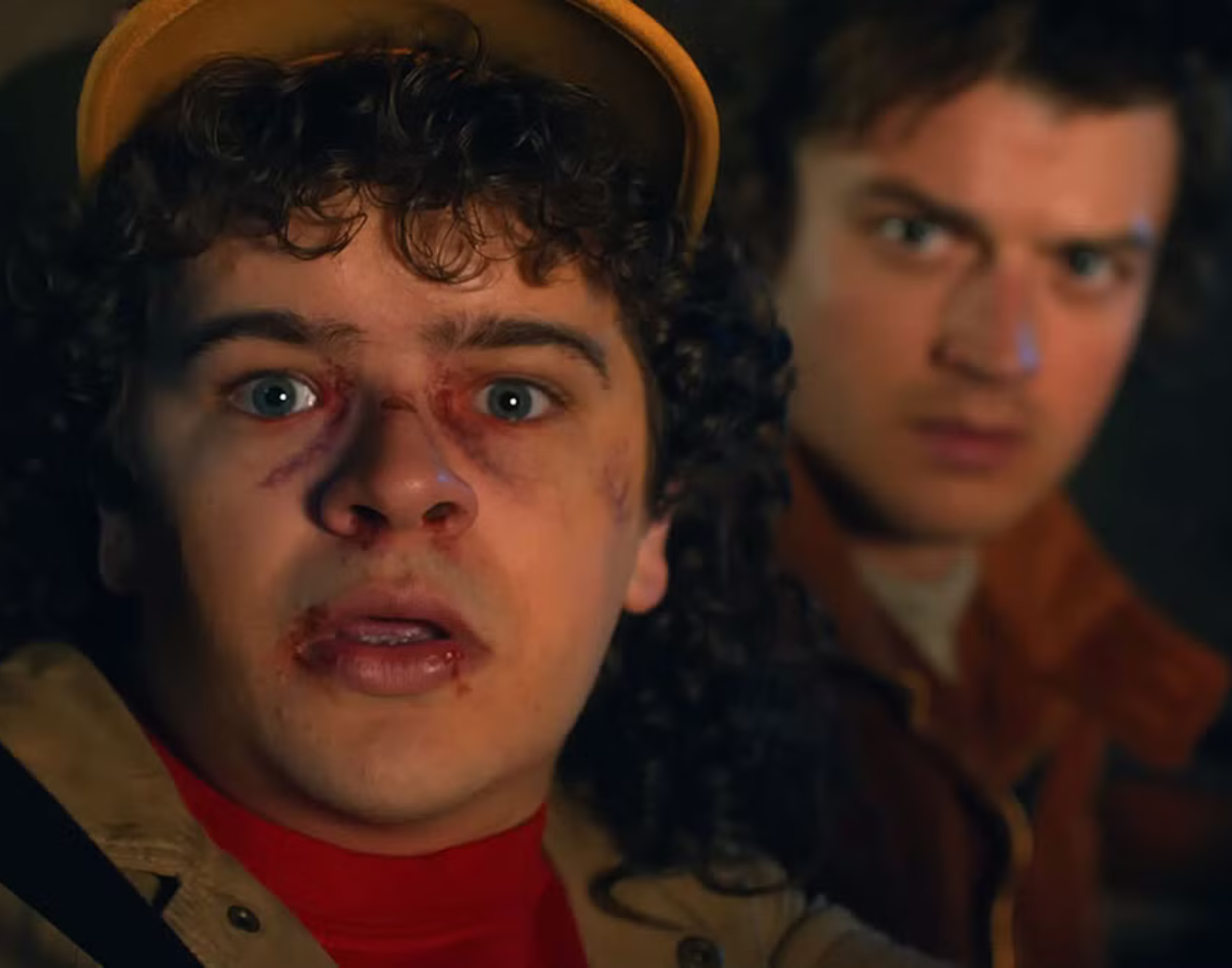 Gaten Matarazzo Autograph Signing