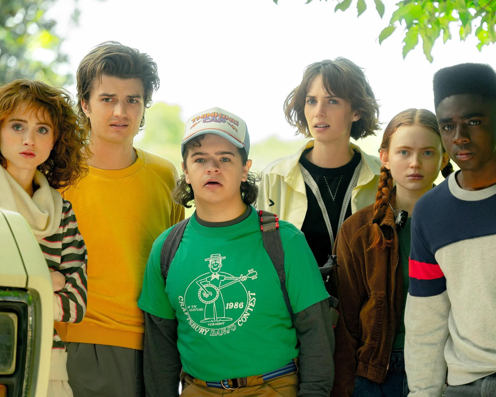 Gaten Matarazzo Autograph Signing