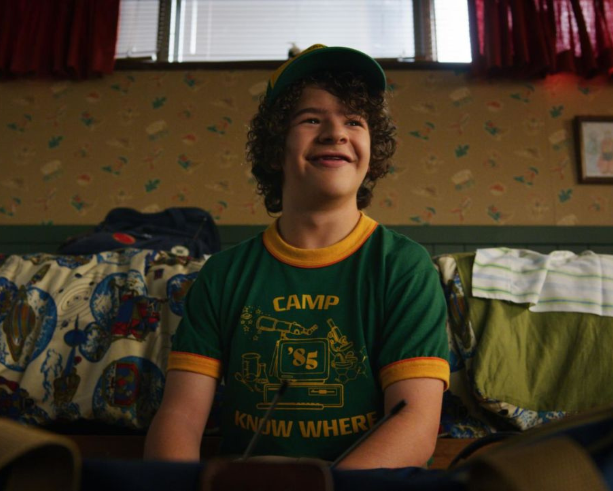 Gaten Matarazzo Autograph Signing