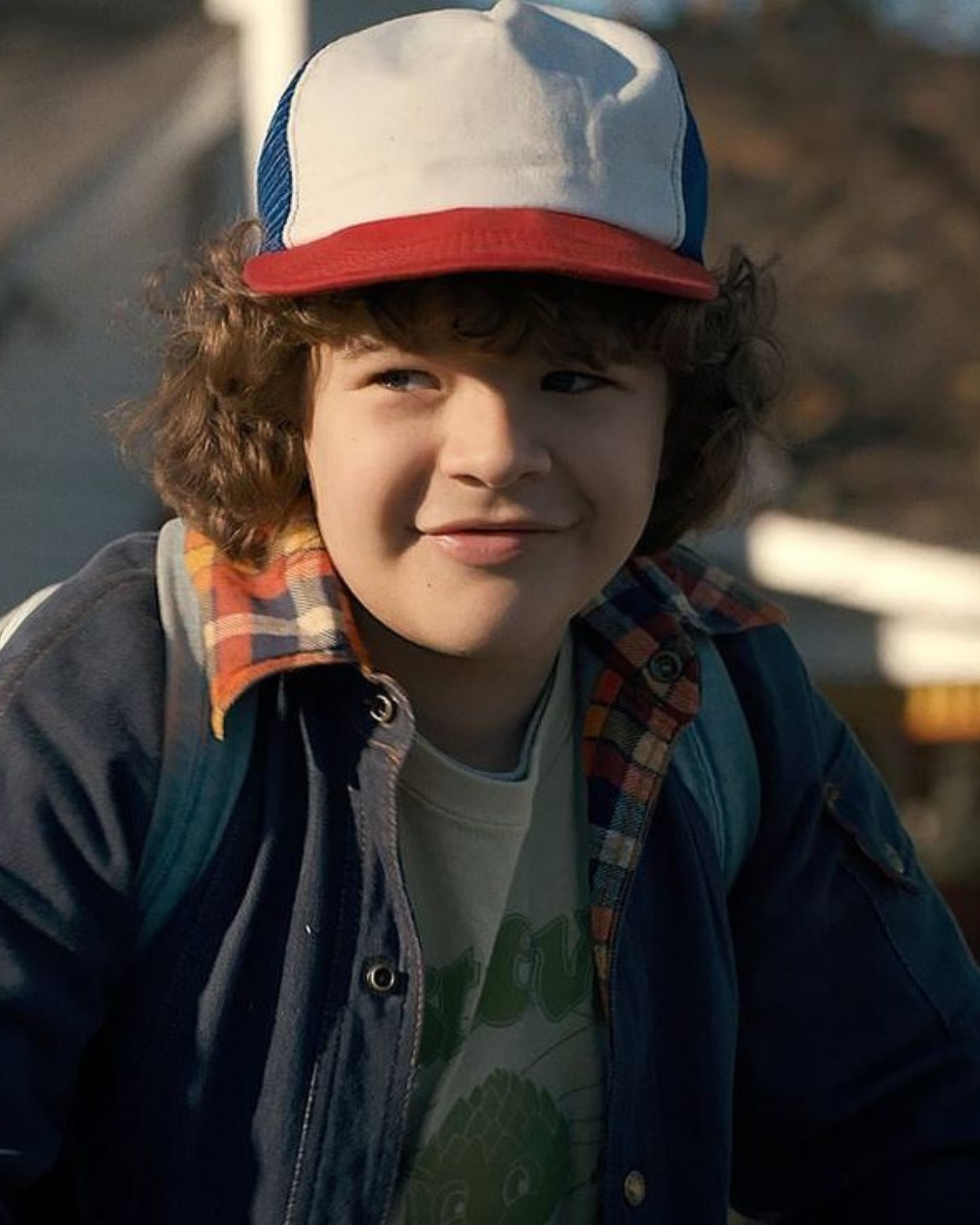 Gaten Matarazzo Autograph Signing