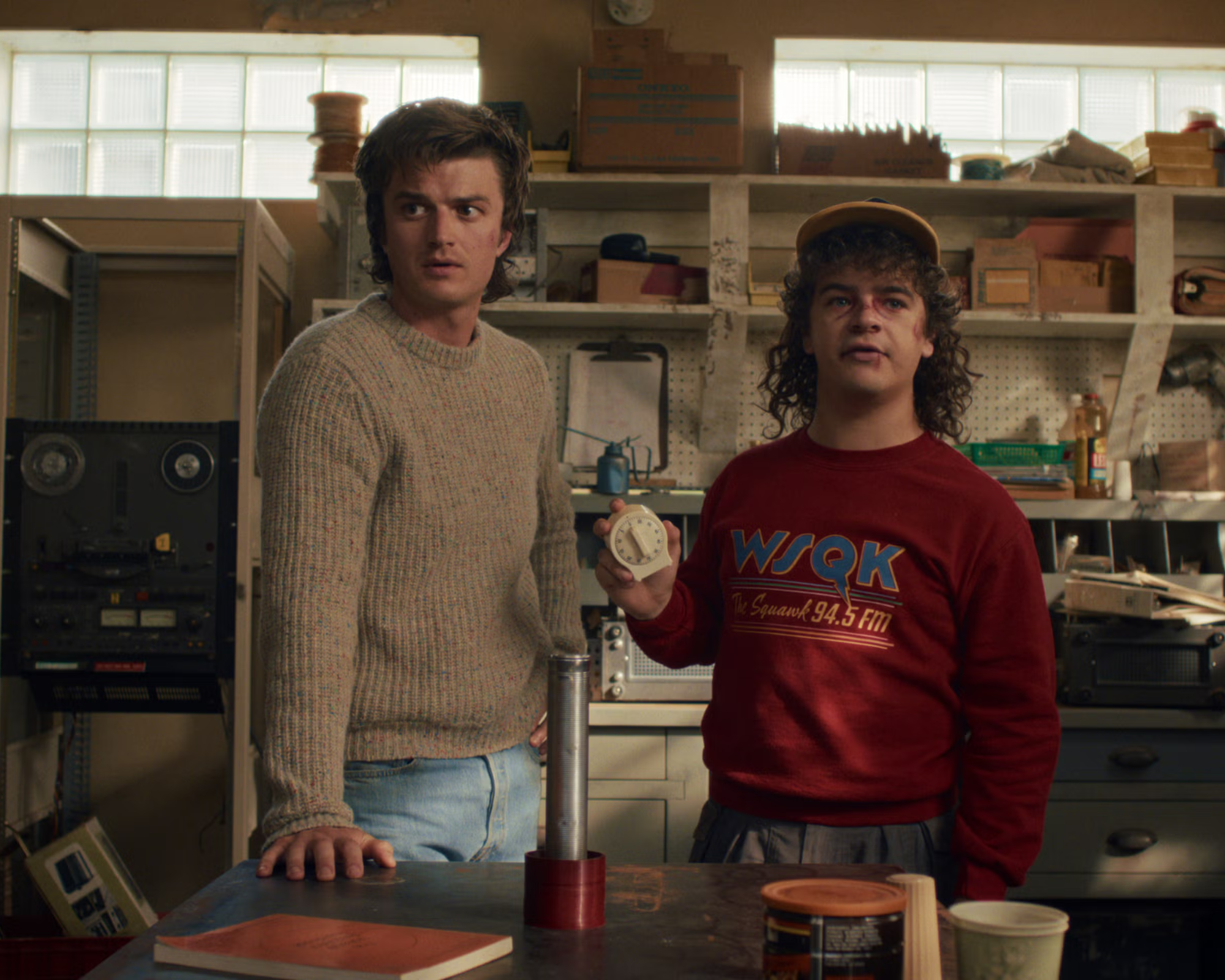 Gaten Matarazzo Autograph Signing