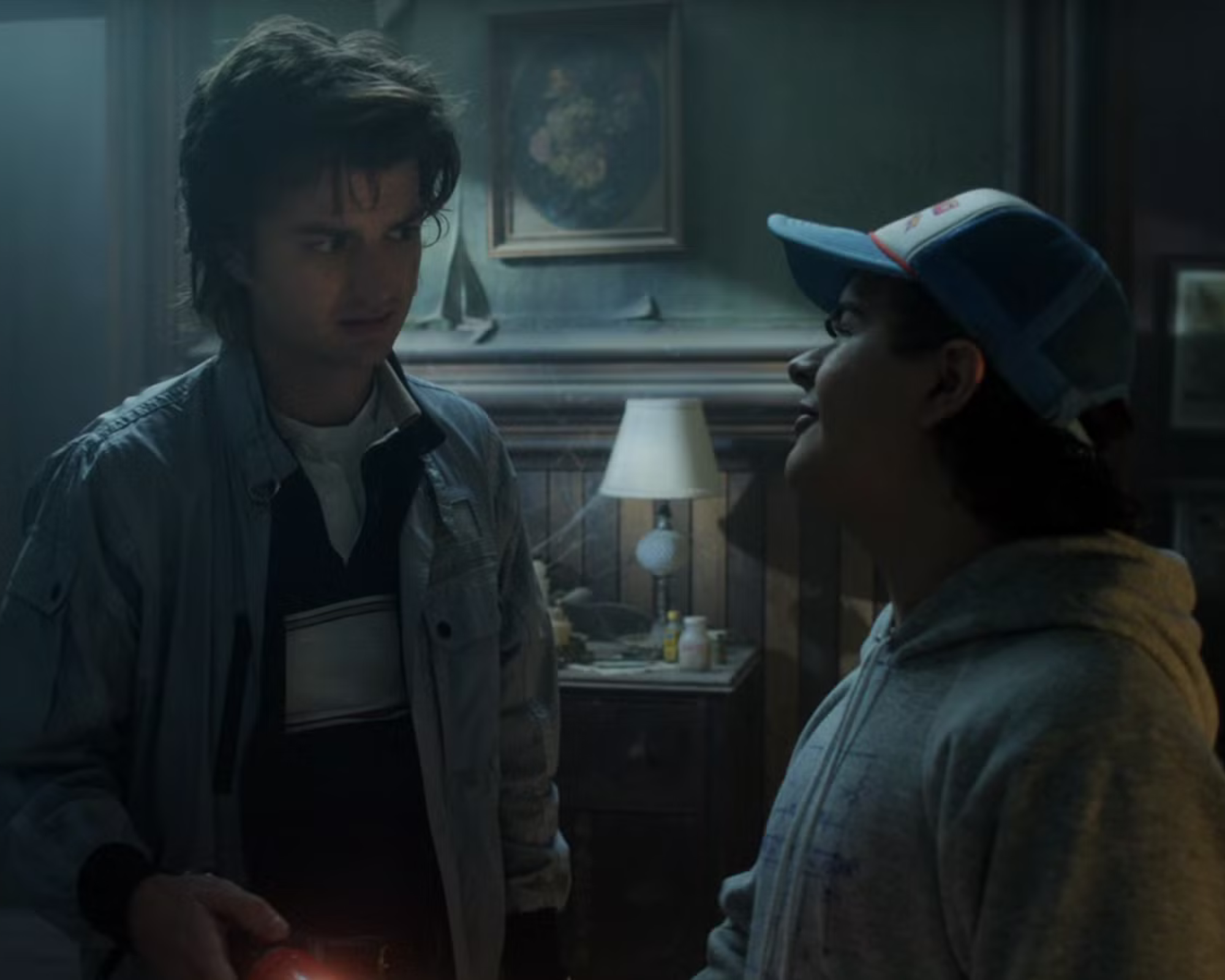 Gaten Matarazzo Autograph Signing