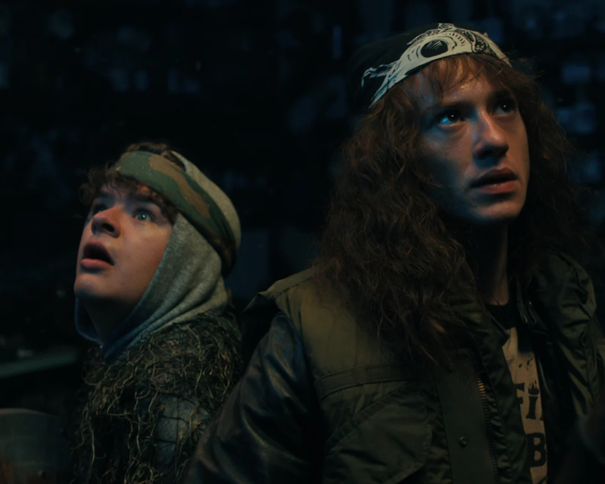 Gaten Matarazzo Autograph Signing