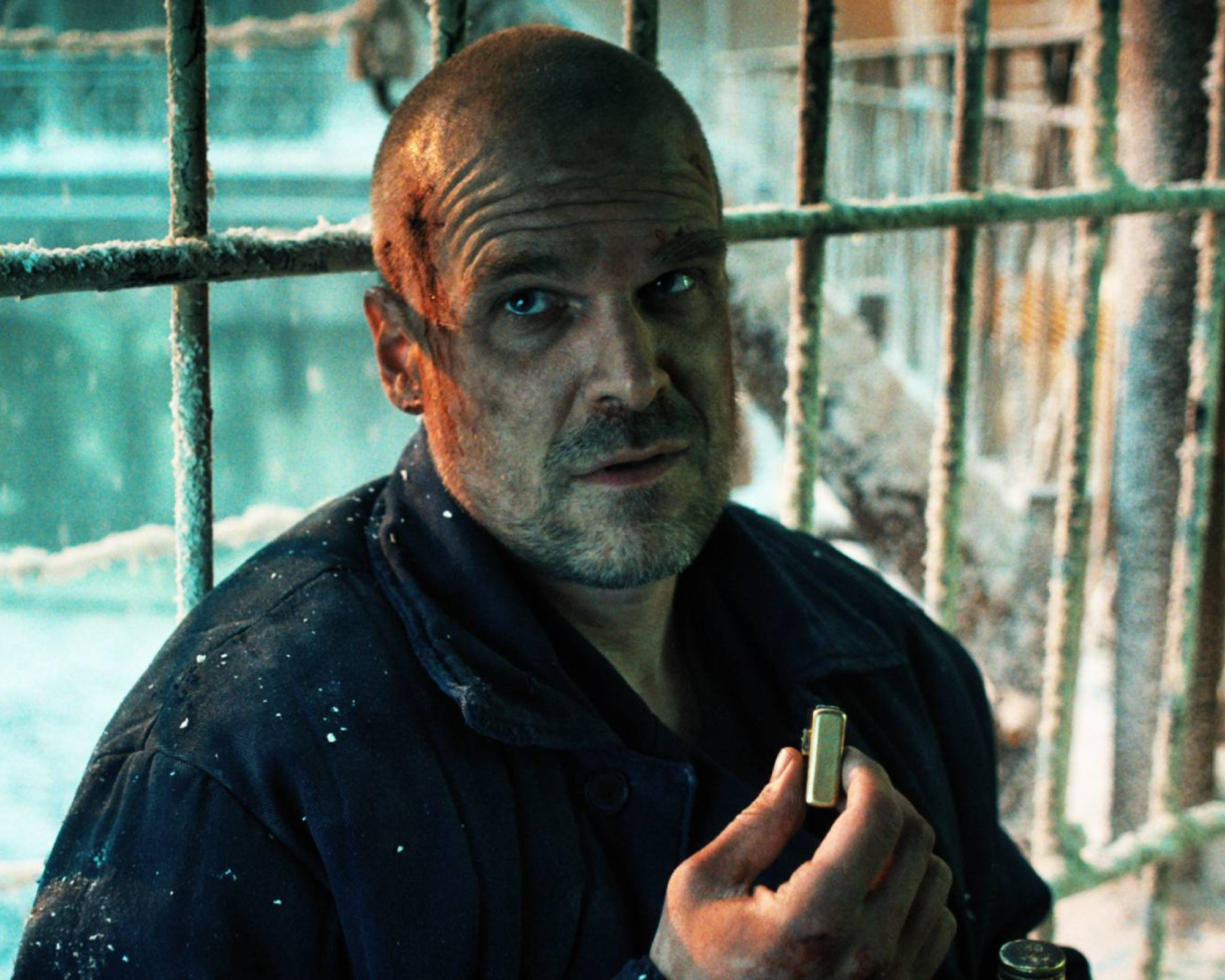 David Harbour Autograph Signing