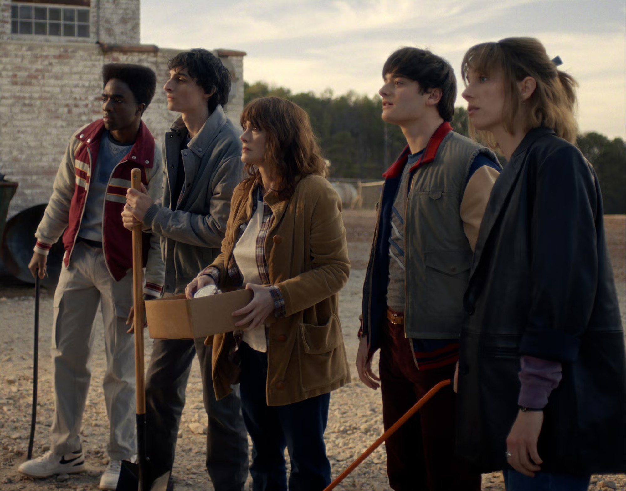 Noah Schnapp Autograph Signing