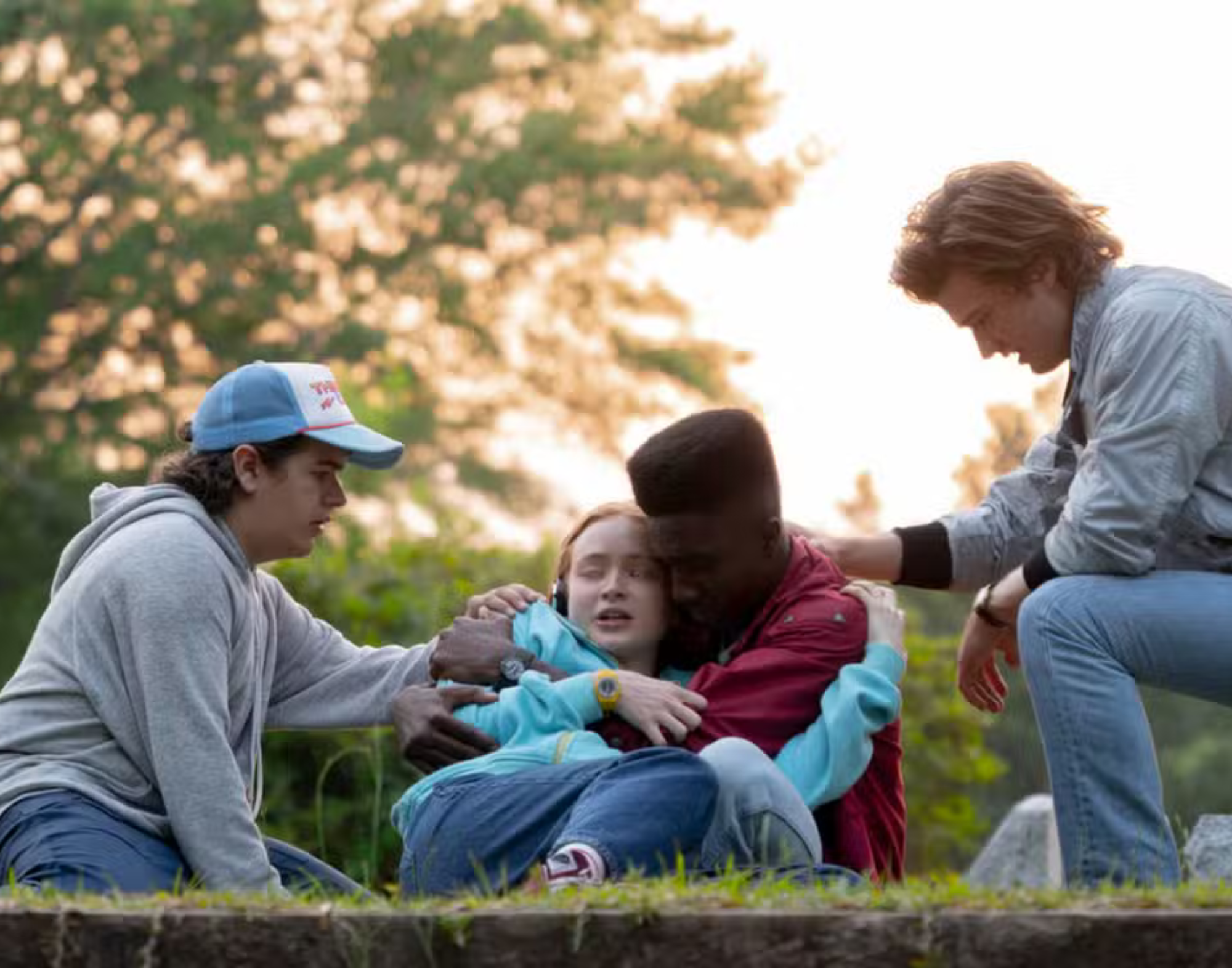 Gaten Matarazzo Autograph Signing