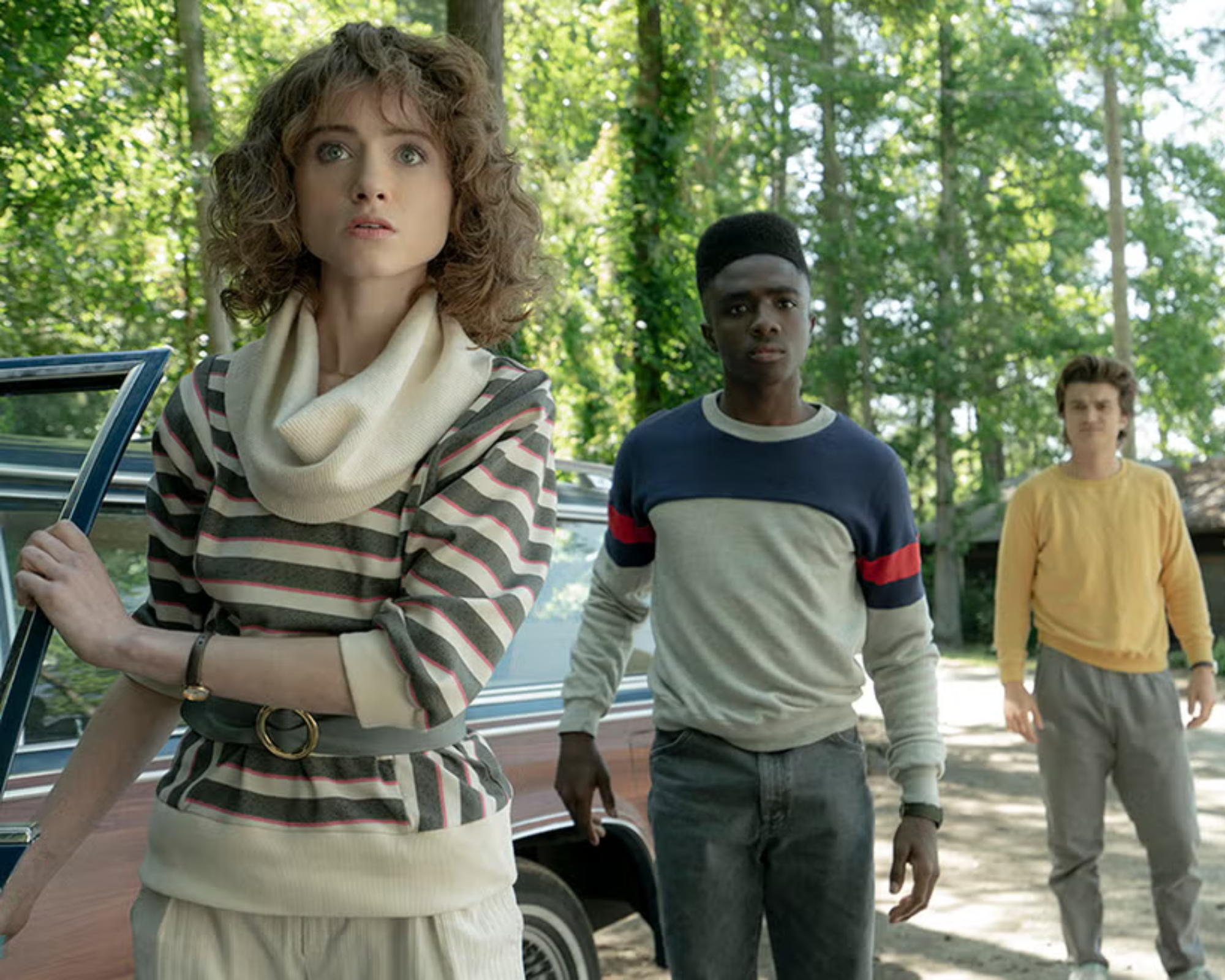 Natalia Dyer Autograph Signing