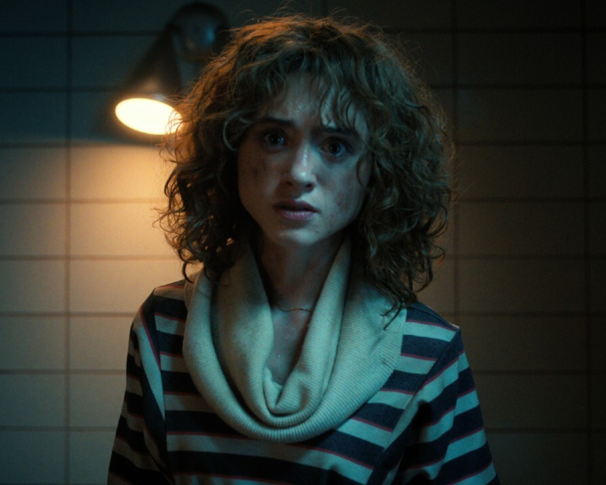 Natalia Dyer Autograph Signing