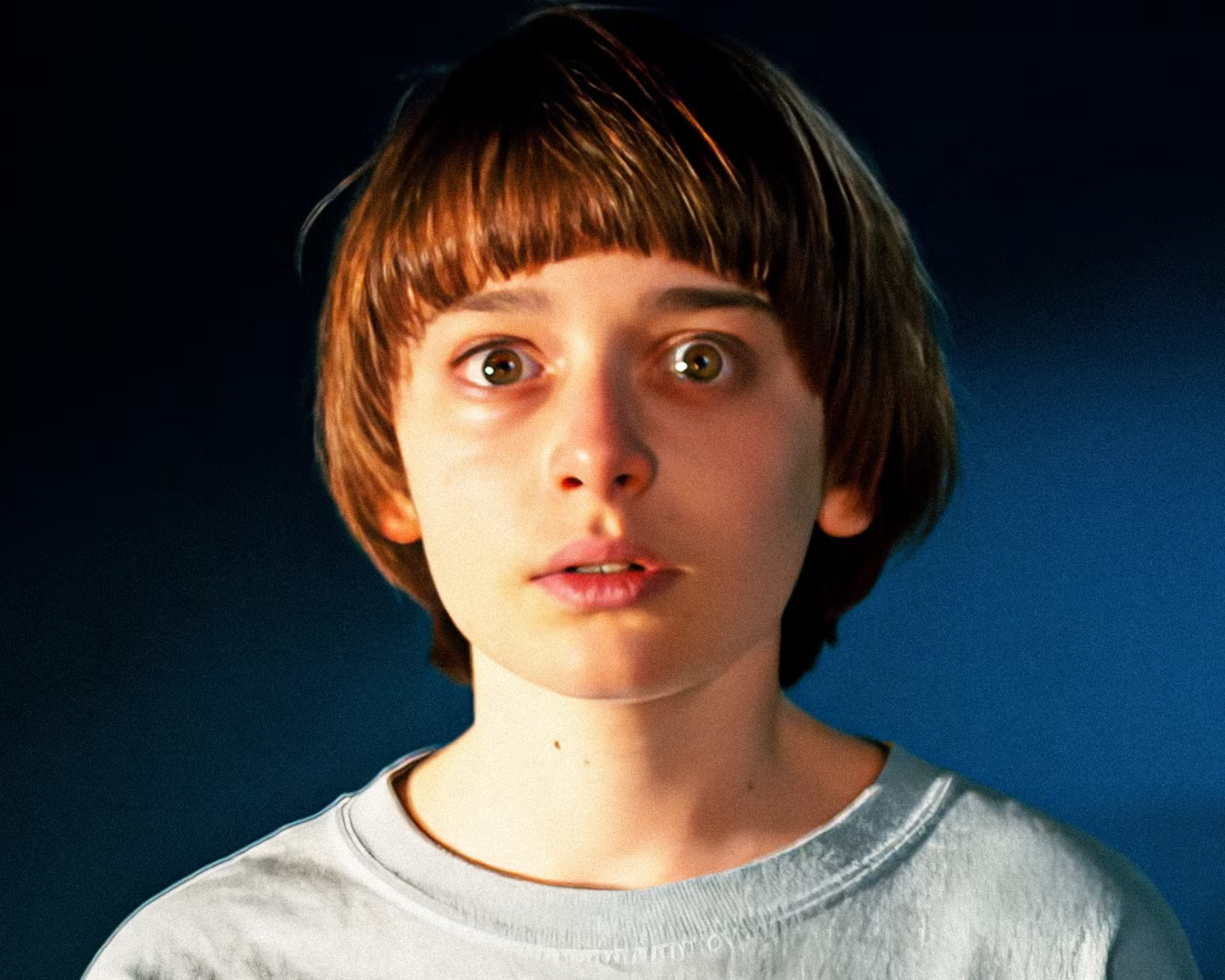 Noah Schnapp Autograph Signing