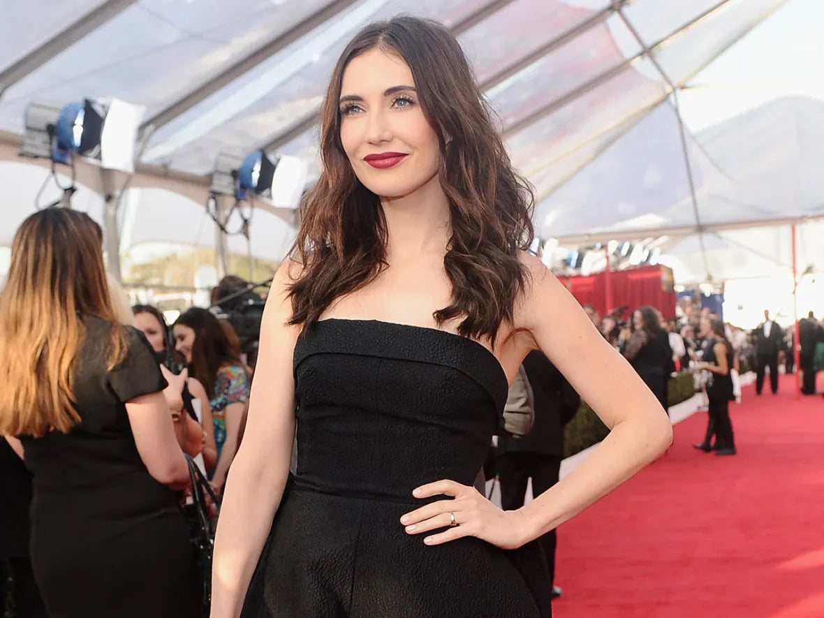 Carice van Houten Private Autograph Signing