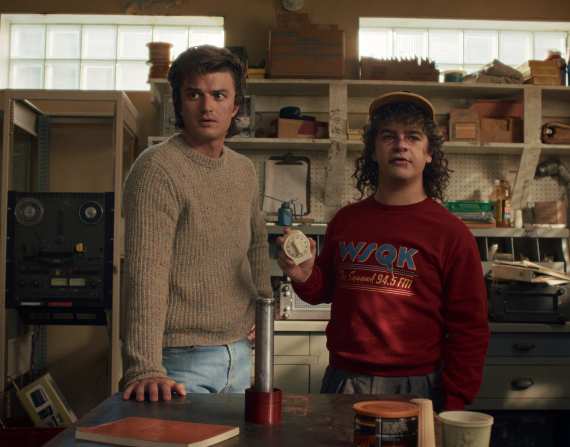 Gaten Matarazzo Autograph Signing