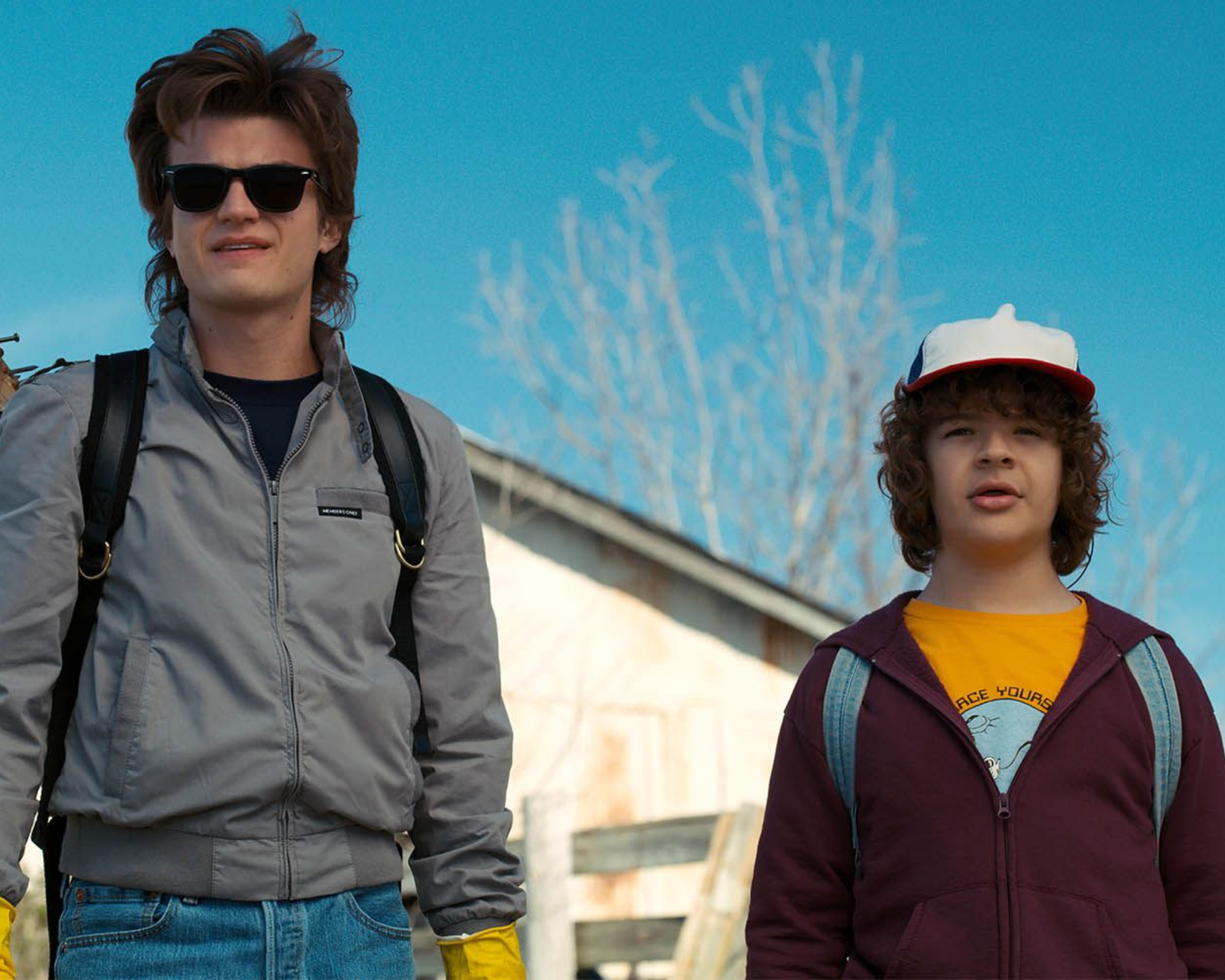 Gaten Matarazzo Autograph Signing