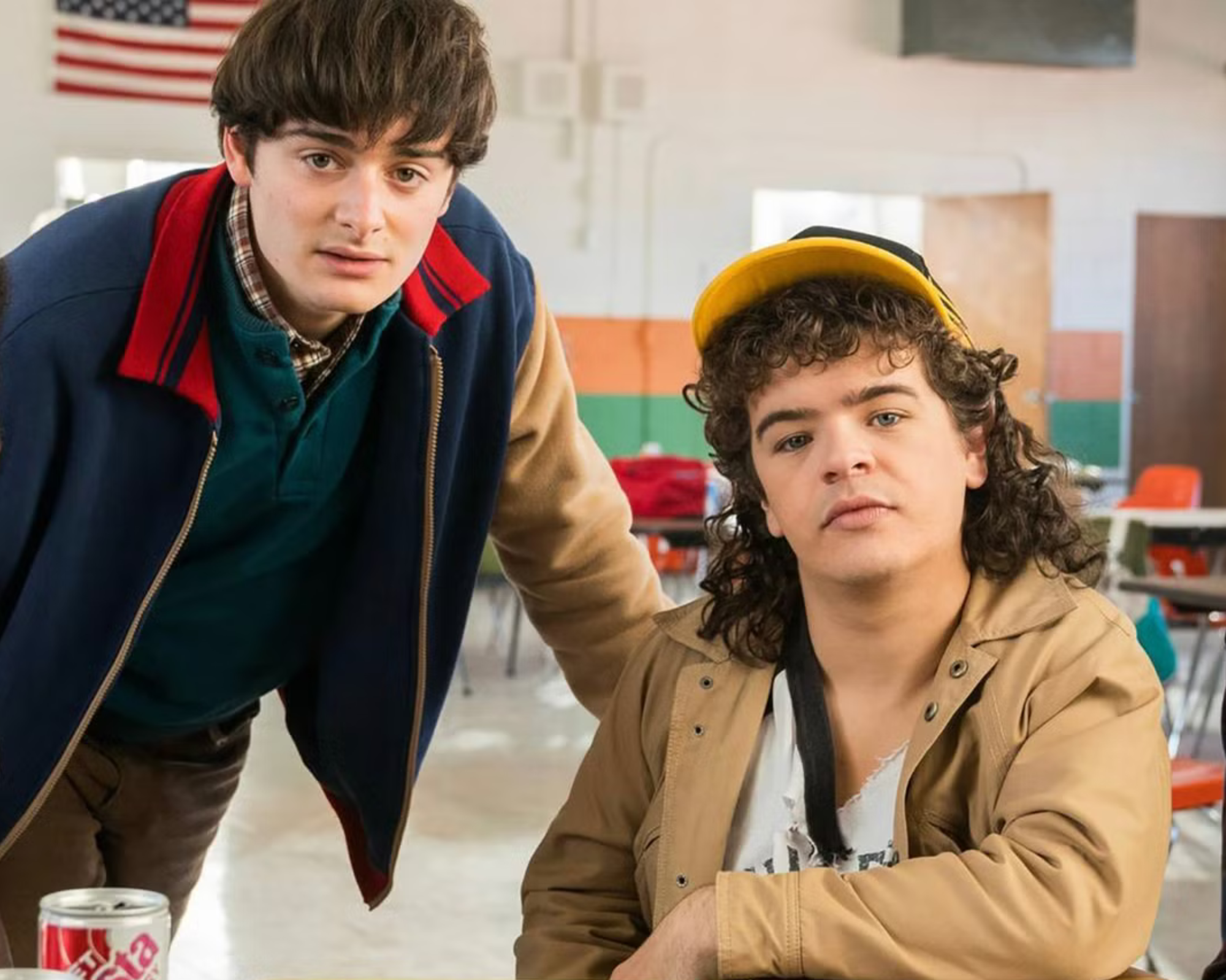 Gaten Matarazzo Autograph Signing