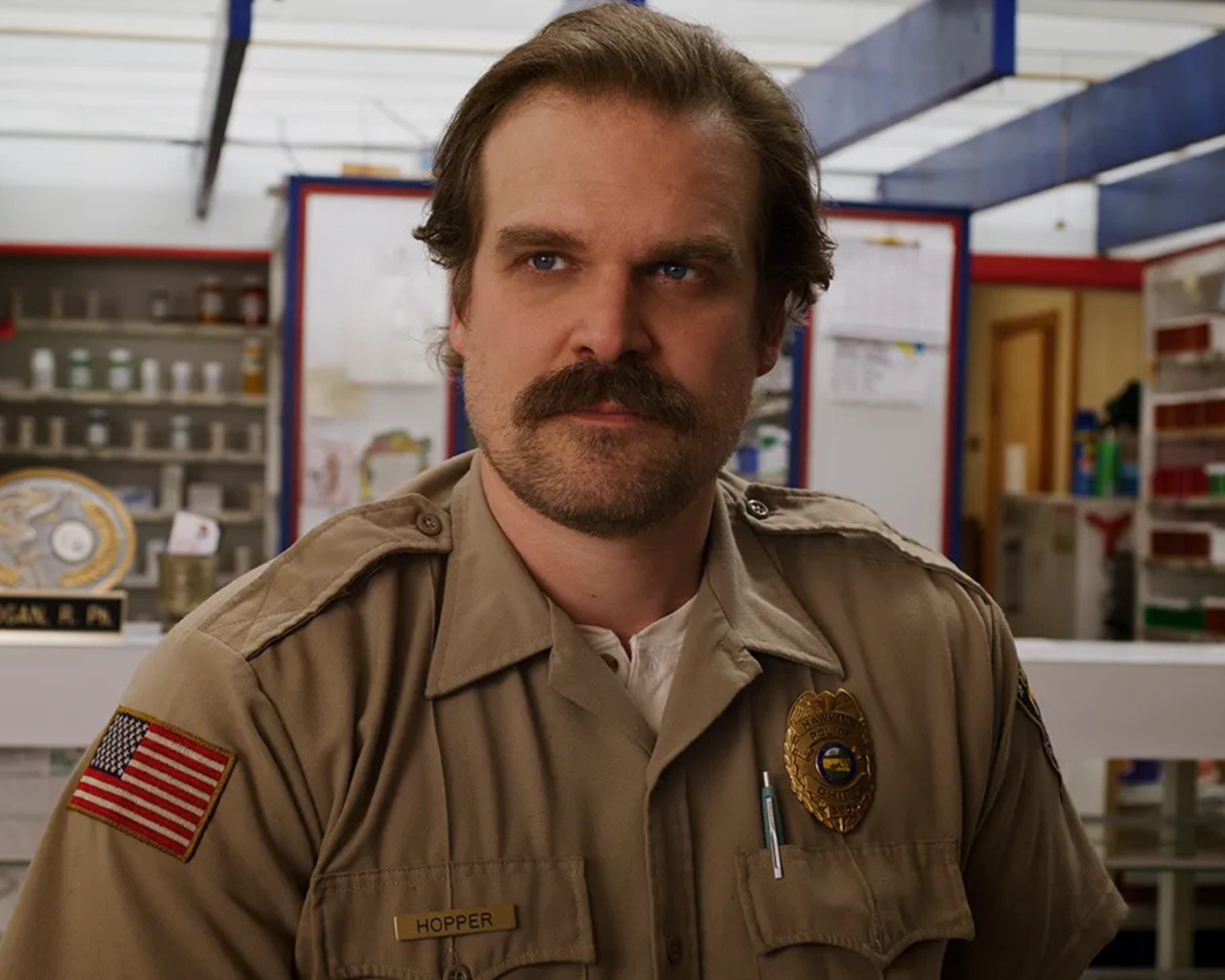 David Harbour Autograph Signing