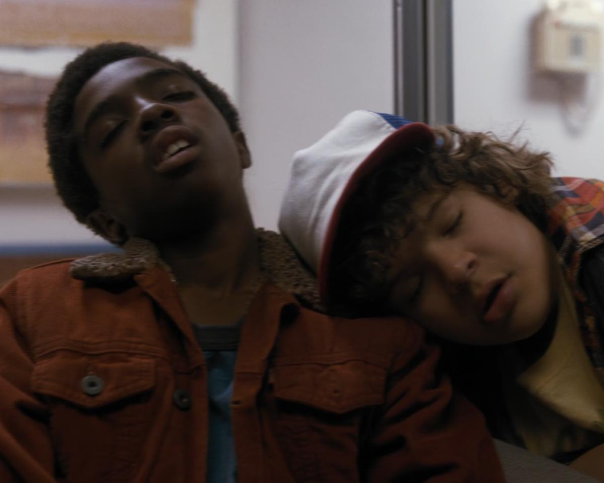 Gaten Matarazzo Autograph Signing