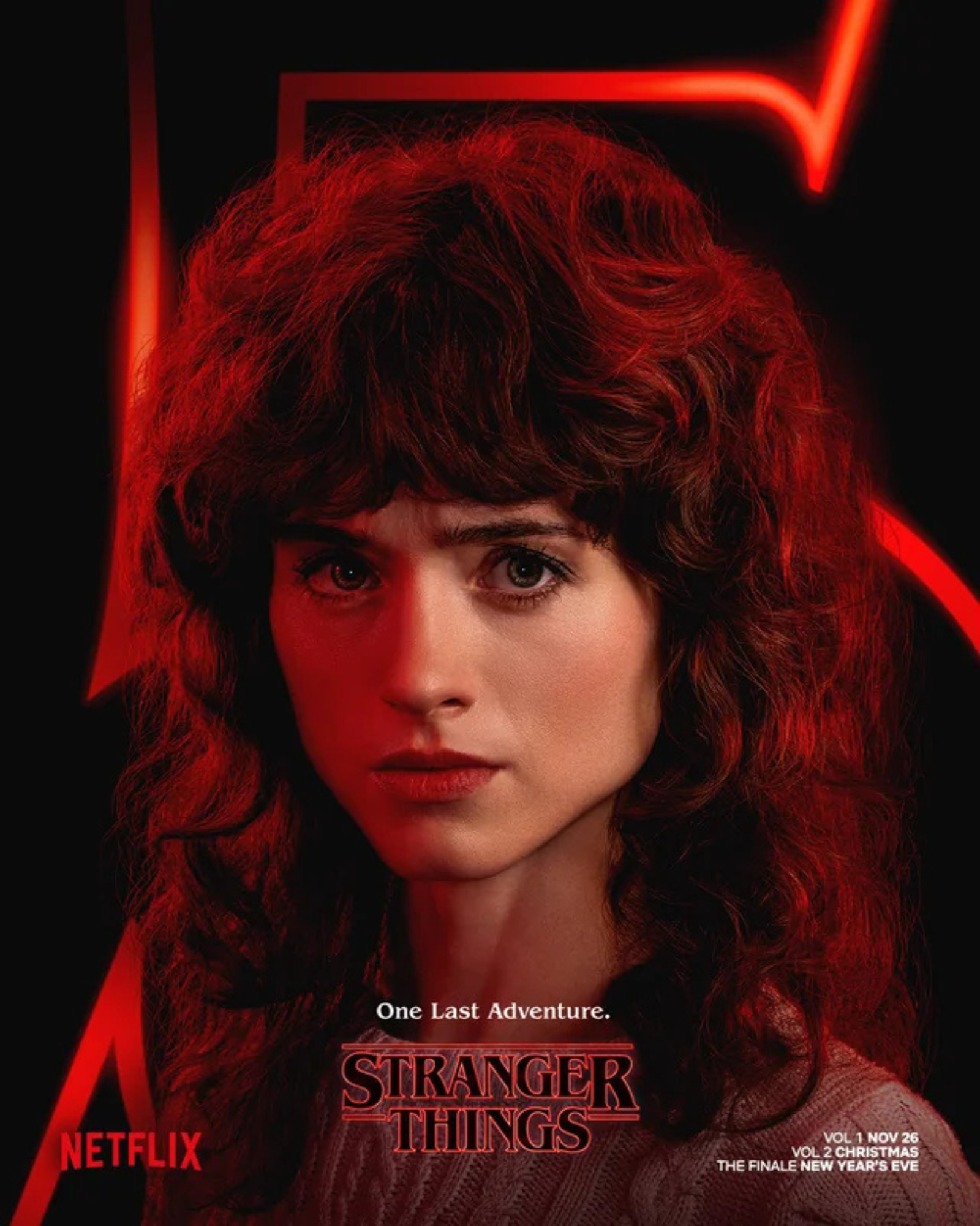 Natalia Dyer Autograph Signing