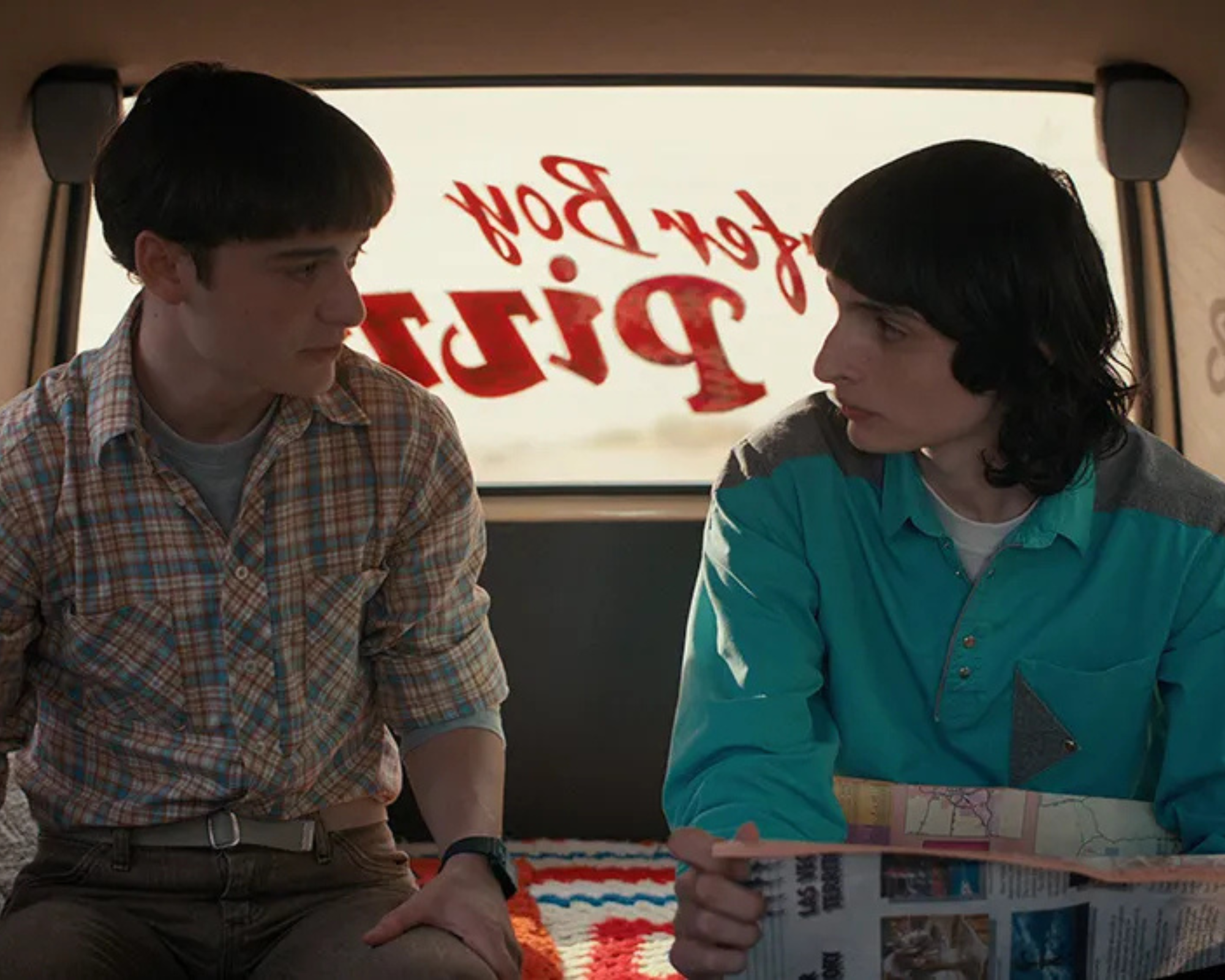 Noah Schnapp Autograph Signing